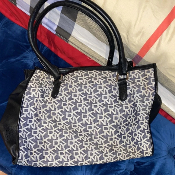 DKNY Logo tote handbag - Picture 8 of 16